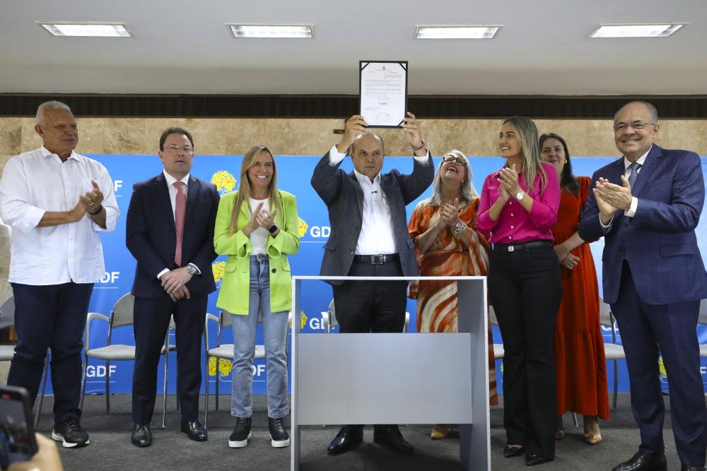 Capa da notícia: Governo reajusta em até 60% valores dos repasses para custear alunos do berçário nas creches do DF
